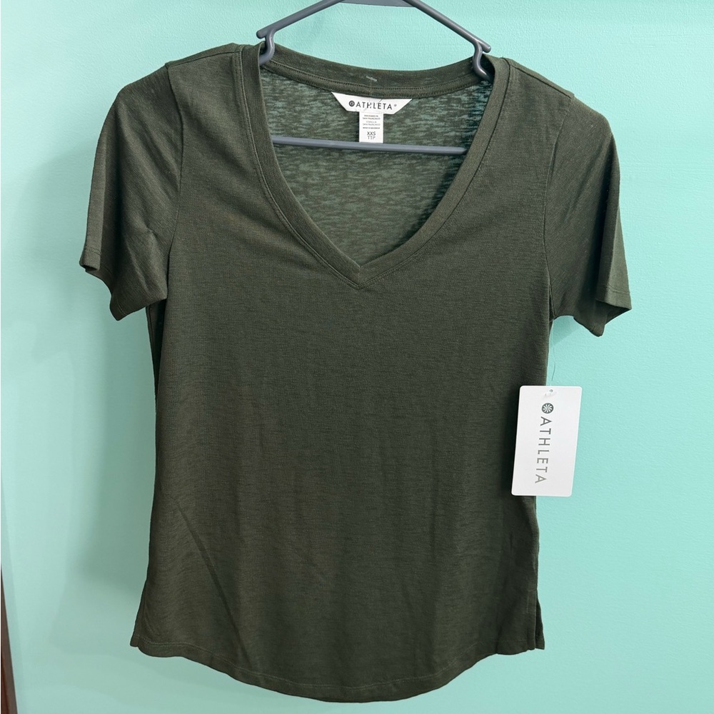 Athleta Breezy Scoop Tee